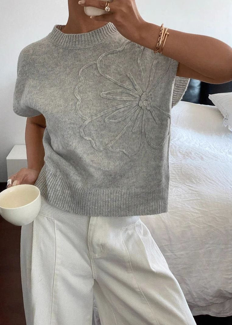 Elowen Gray Floral Knit Short Sleeve Sweater