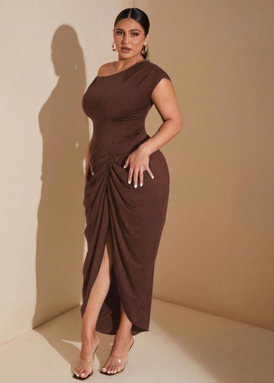 One-Shoulder Draped Maxi Dress with Ruched Waist and Front Slit