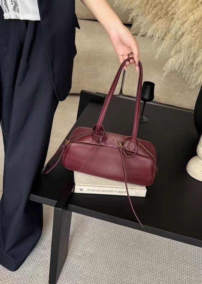 Bolso de Hombro de Cuero Bordeaux – Diseño Minimalista Estructurado