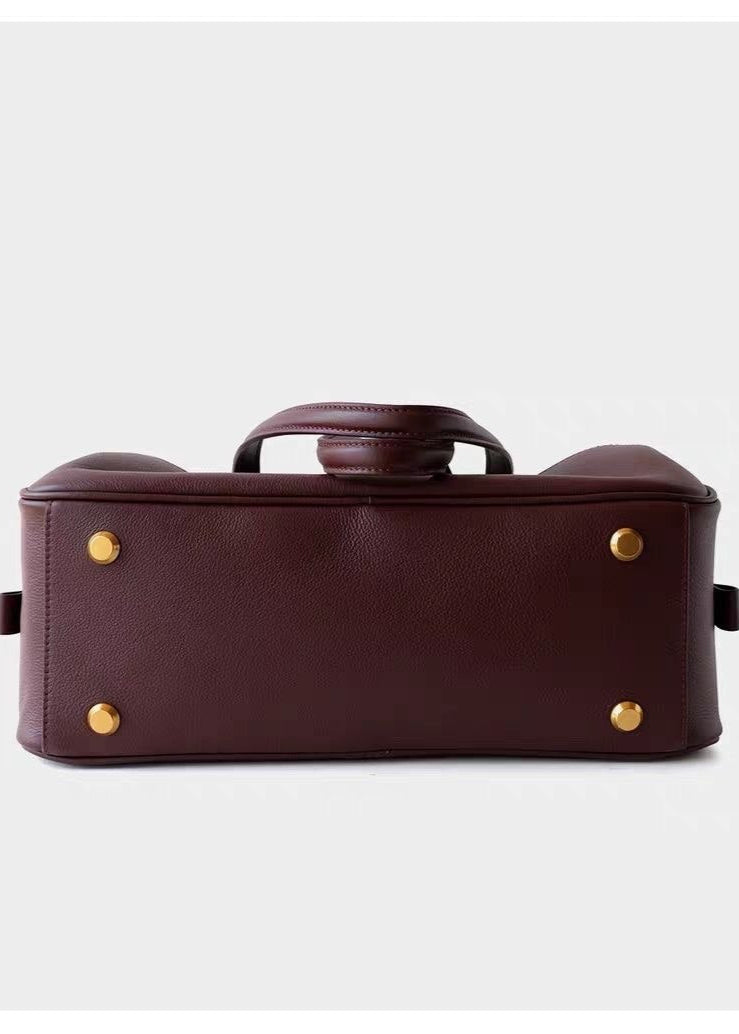 Bolso de Hombro de Cuero Bordeaux – Diseño Minimalista Estructurado